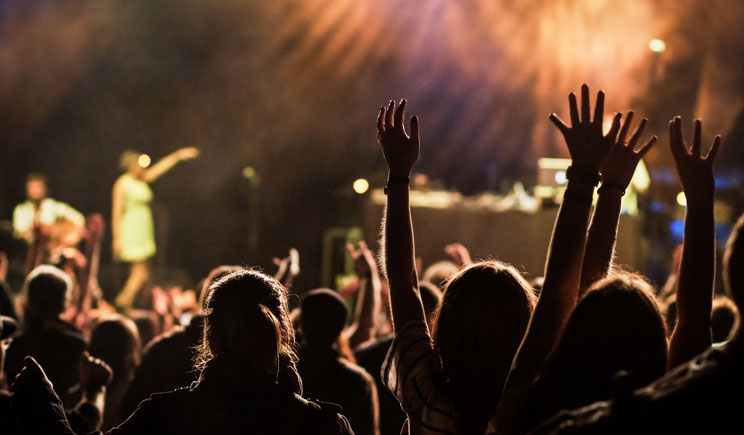 Spiritual Refuge: Praise via Phone