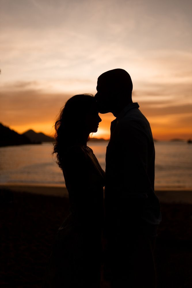 Romantic Relationships After 40: Mental Health Benefits and Risks